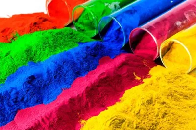 Werkseitiger Basisfarbstoff/kationischer Farbstoff/Direktfarbstoff für Textilfarbstoffe (Rot, Blau, Gelb, Grün, Schwarz, Violett, Braun)